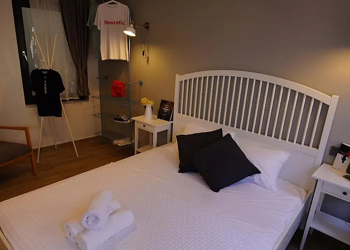 Achilles מלון בוזקאדה